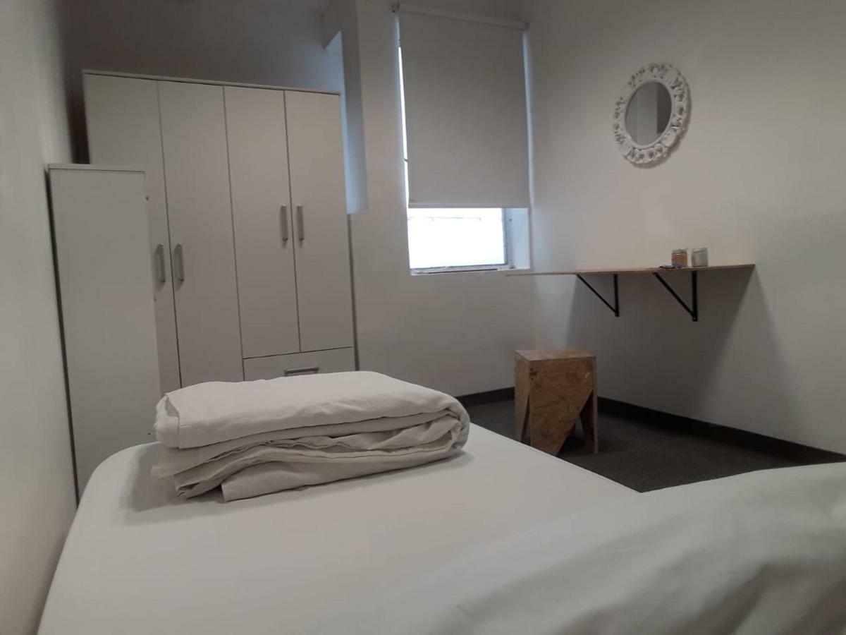 La Bamba Student Hostel บัวโนสไอเรส ภายนอก รูปภาพ