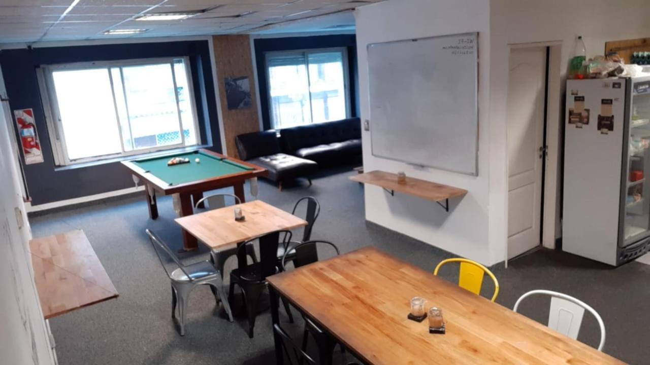 La Bamba Student Hostel บัวโนสไอเรส ภายนอก รูปภาพ
